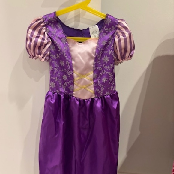 Disney Princess/Dress-Up Clothes - Picture 3 of 8